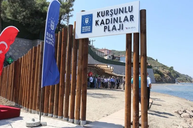 Bursa Da Beklenen Kadin Plaji Acildi Son Dakika Haberler