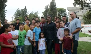 ABD’li ünlü sanatçı Della Miles Suriye sınırında! Della Miles kimdir?