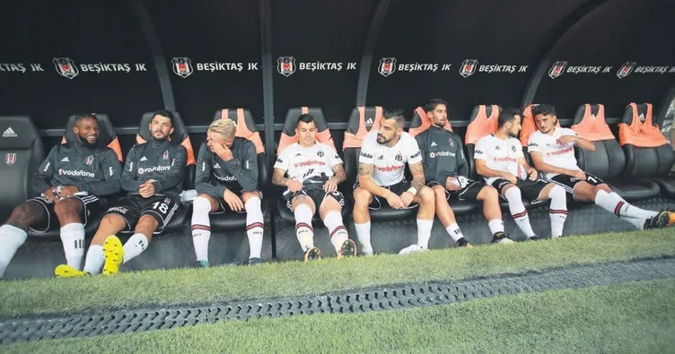 Yeni Kartallar yine kulübede