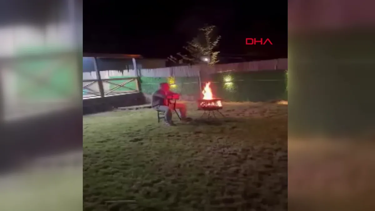 Hobi bahçesinde ateş yaktı: Patlama meydana geldi! O anlar kamerada videosunu izle Hobi bahçesinde ateş yaktı: Patlama meydana geldi! O anlar kamerada videosunu izle