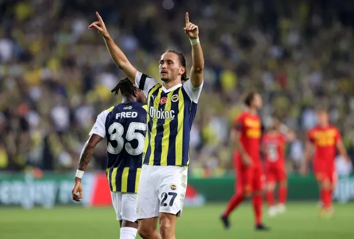 son-dakika-fenerbahce-haberi-miguel-crespo-resmen-acikladi-fenerbahceye-geri-donecek-mi-1713782475676.jpeg