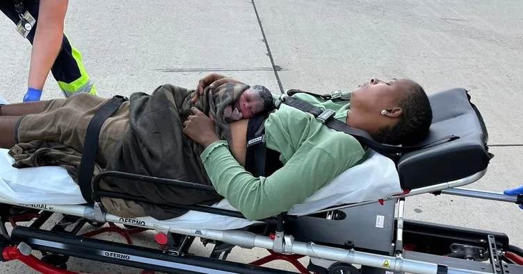 THY uçağında sürpriz doğum