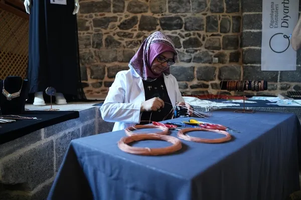 cahit-sitki-taranci-diyarbakir-kultur-yolu-festivalinde-anildi-1791969898699.jpg