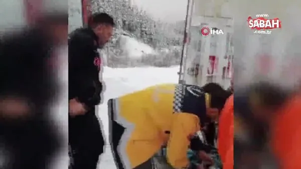 AFAD, kar nedeniyle mahsur kalan hastaları böyle kurtardı | Video