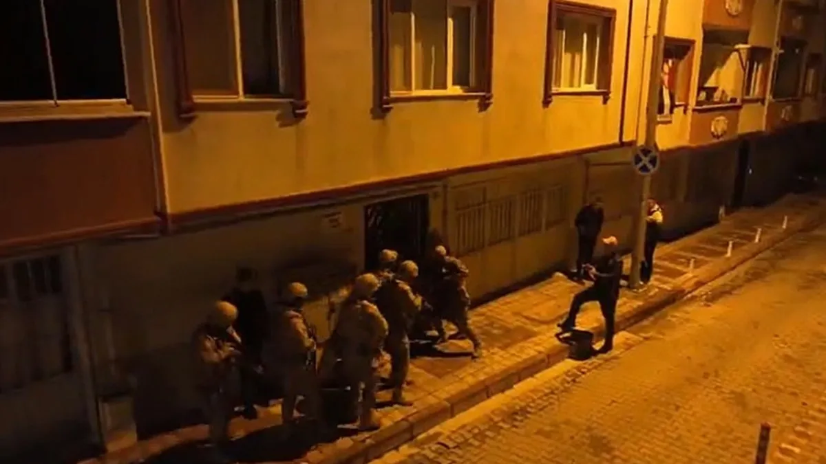 Bursa’da DEAŞ operasyonu: 18 gözaltı Bursa’da DEAŞ operasyonu: 18 gözaltı