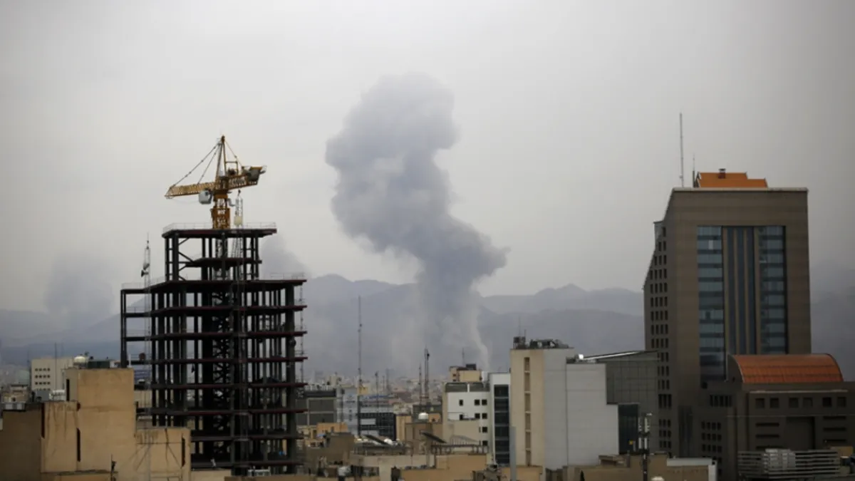 ABD-İsrail İran’ın Tebriz kentine saldırı düzenledi: 6 kişi hayatını kaybetti ABD-İsrail İran’ın Tebriz kentine saldırı düzenledi: 6 kişi hayatını kaybetti