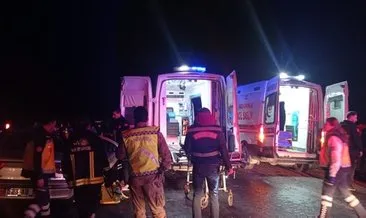 Van’da iki otomobil çarpıştı: 10 yaralı