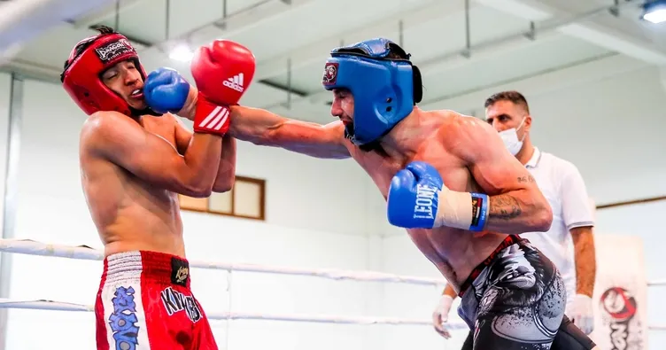 Menemen’de kick boks şampiyonası