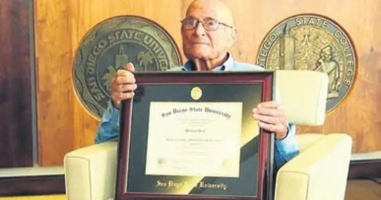 Diplomasını 105 yaşında aldı