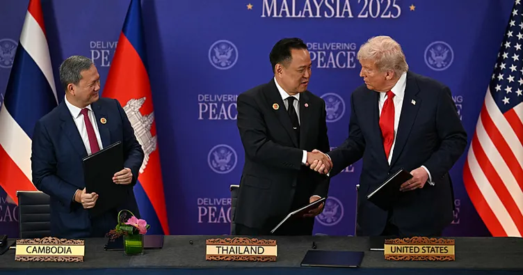 Güneydoğu Asya’da tansiyon düştü: Kamboçya ile Tayland arasında ’barış anlaşmasına’ varıldı