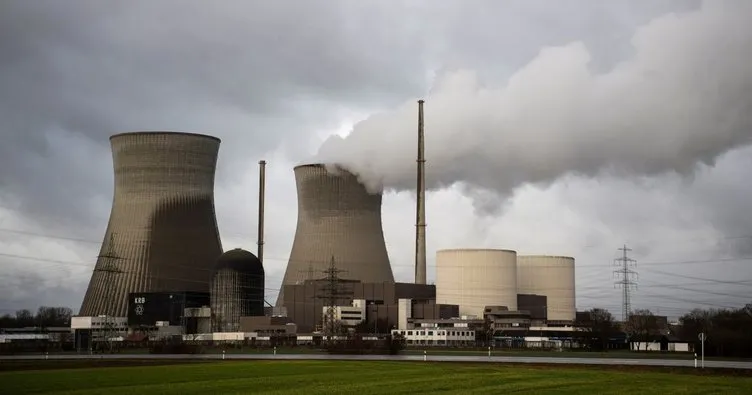 Almanya’da üç nükleer santralin ömrünün uzatılma tartışmalarında sona gelindi