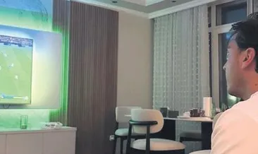 Boş zamanlarında konsol başında!