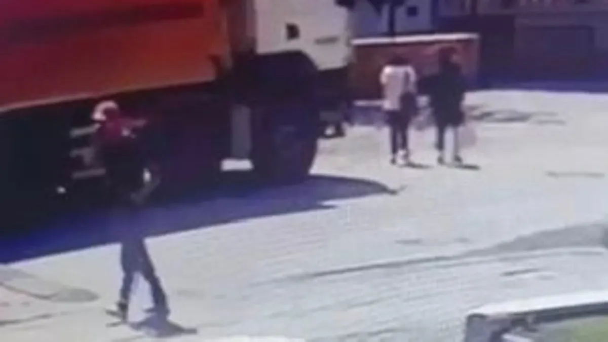 Ankara’da kamyonla 2 kız kardeşin ölümüne neden olmuştu: Davada rapor bekleniyor Ankara’da kamyonla 2 kız kardeşin ölümüne neden olmuştu: Davada rapor bekleniyor