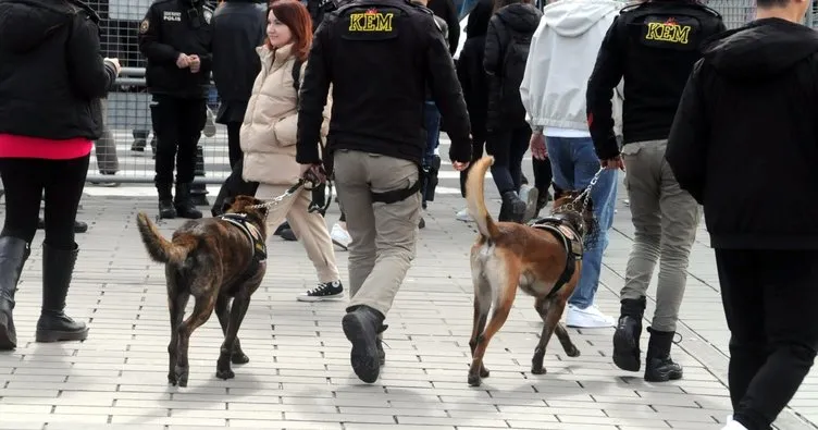 İstanbul Taksim’de güvenlik önlemleri üst seviyeye çıkarıldı