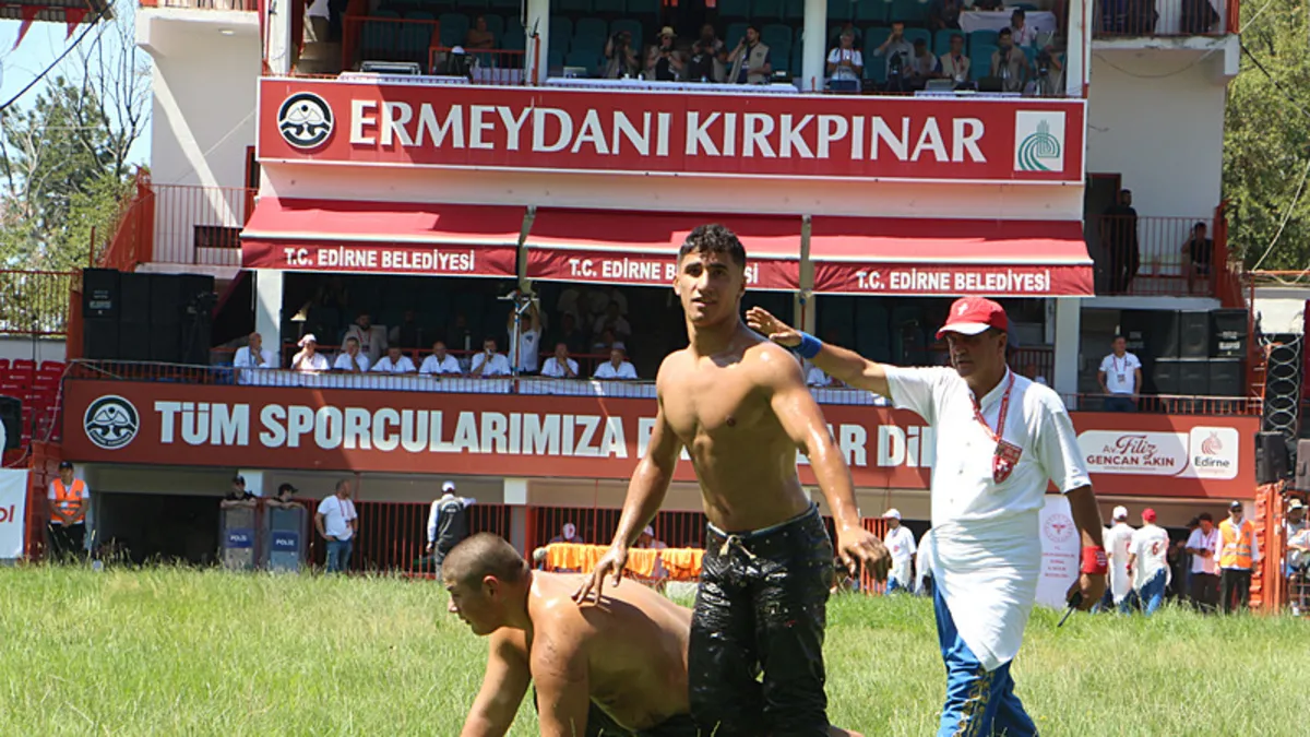 665. Tarihi Kırkpınar Yağlı Güreşleri’nin biletleri satışta! 665. Tarihi Kırkpınar Yağlı Güreşleri’nin biletleri satışta!