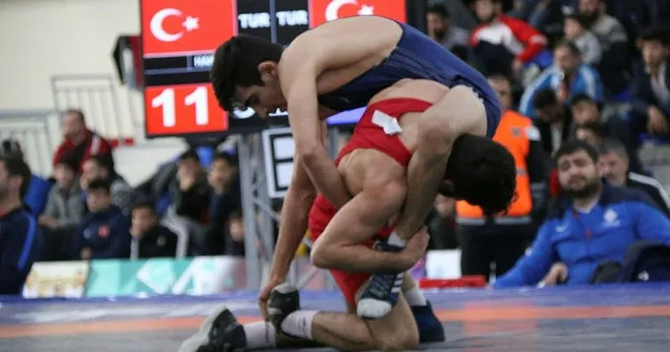 U23 Türkiye Serbest Güreş Şampiyonası Erzurum’da devam ediyor