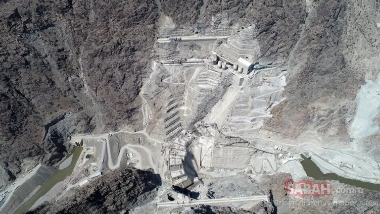 Heyecanla beklenen Yusufeli Barajı projesinden yeni haber! Son 7 metreye girildi