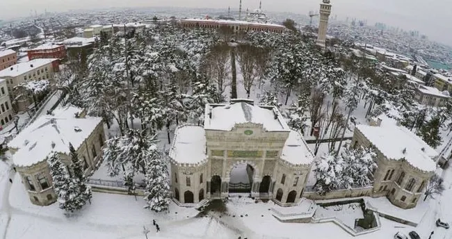 Son dakika! İstanbul'da üniversitelere 2 gün kar tatili verildi