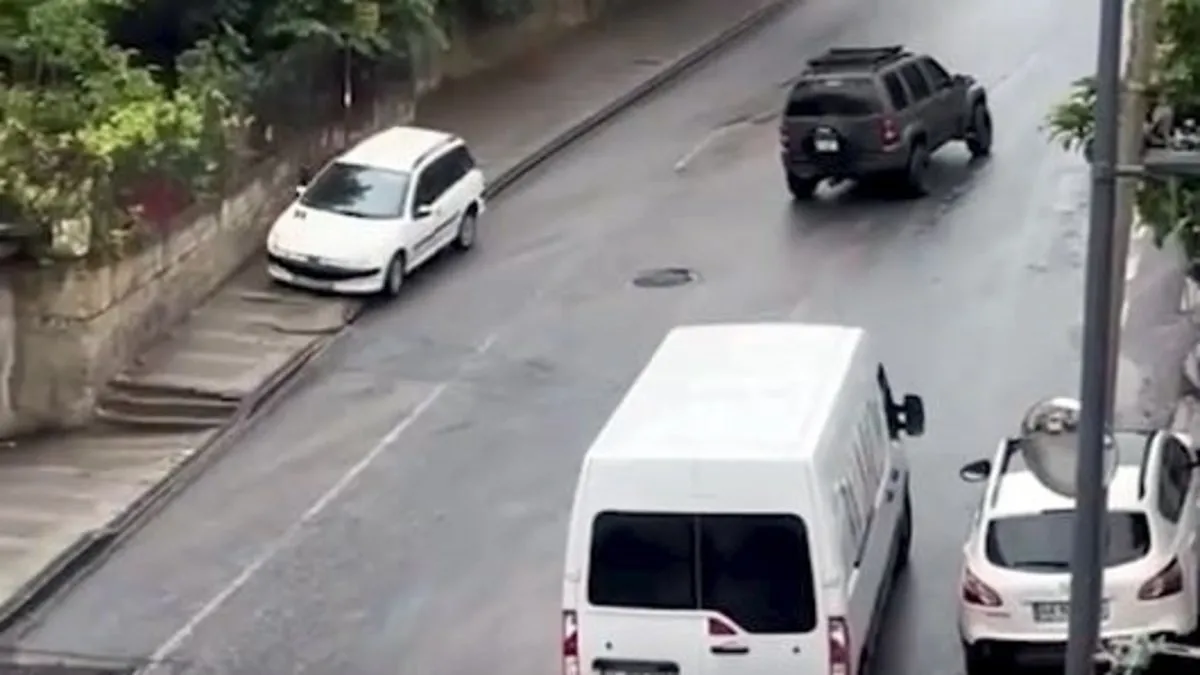 Bakımsız İETT otobüsünden yola akan mazot nedeniyle çok sayıda araç kaza yaptı