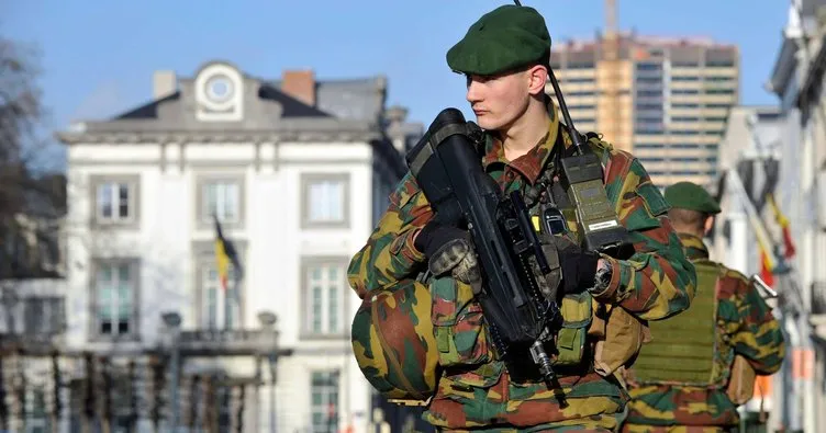 Belçika’da askerler sokakları terk edecek