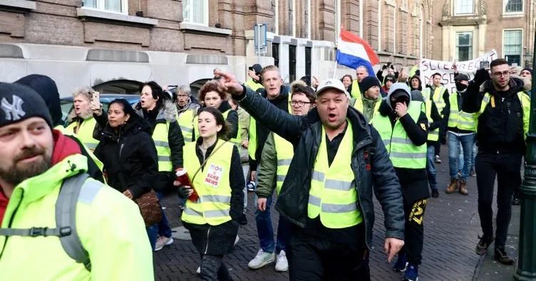 Hollanda’da sarı yelekliler protestosu