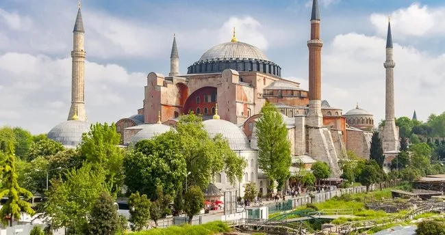 Ayasofya Camii Tarihi Ve Onemi Hakkinda Merak Edilenler Ayasofya Ne Zaman Yapildi Hangi Yil Muze Oldu En Son Haber