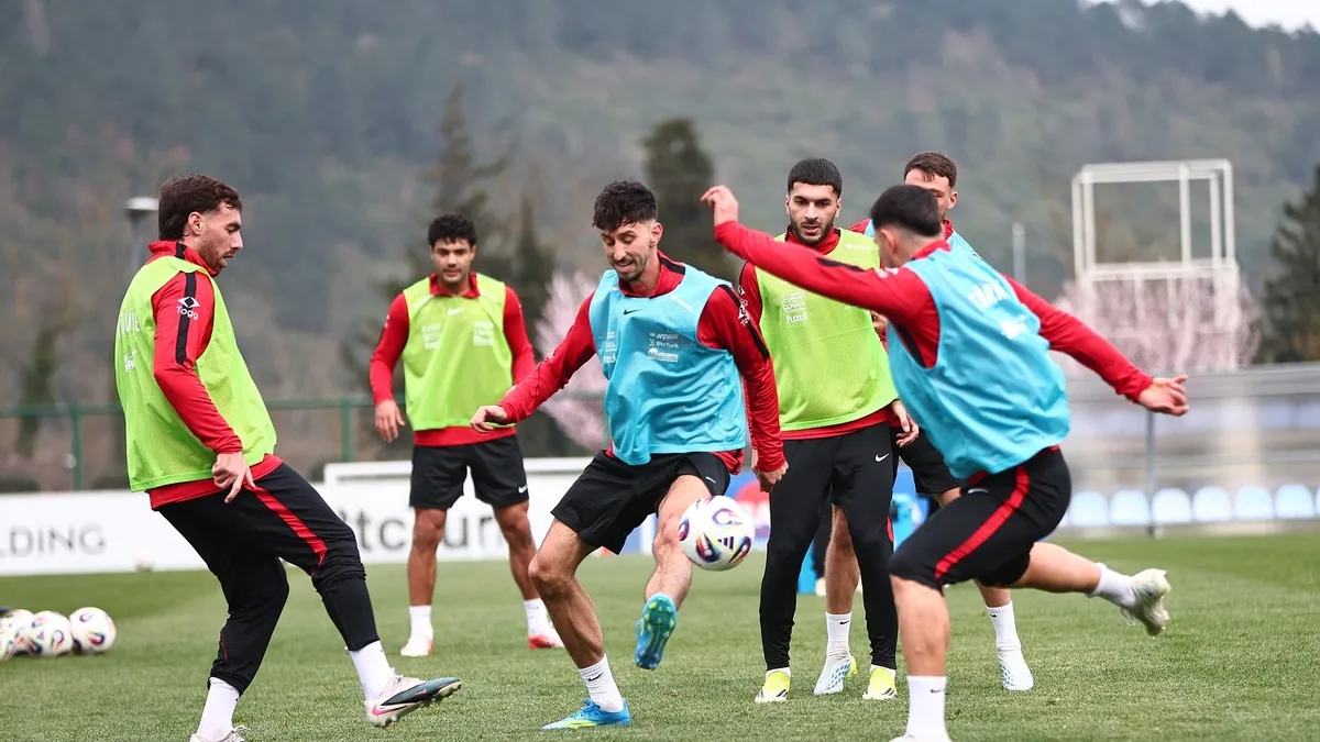 A Milli Futbol Takımı’nda Kosova maçı hazırlıkları başladı! Merih Demiral antrenmanda yer almadı