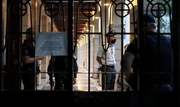 Yunan rahip dehşet saçtı: Mahkeme salonunda kezzaplı saldırı
