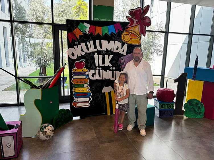 İzmir depreminin mucize isimlerinden Ayda ilkokula başladı