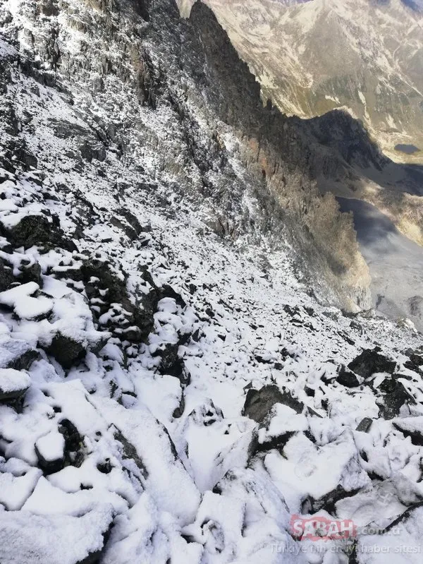Kaçkarlara ilk kar düştü