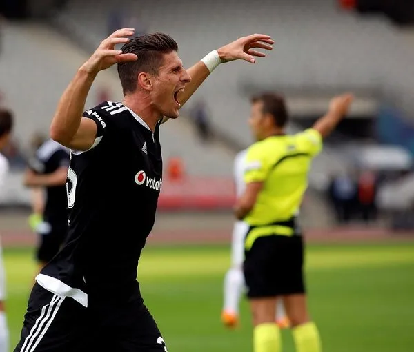 Beşiktaş-Medipol Başakşehir maçından kareler