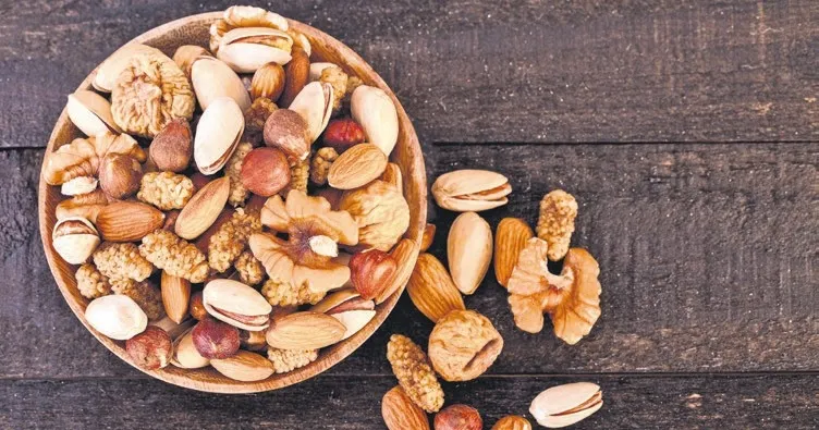 Kuruyemişler kalsiyum kaynağı