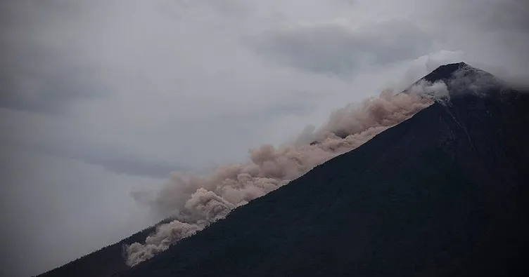 Fuego Yanardağı’ndaki patlamalar nedeniyle 332 kişi kayıp