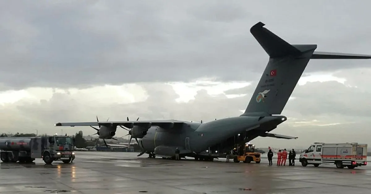 Izmir E Uc Askeri Ucak Kalkti Son Dakika Haberler
