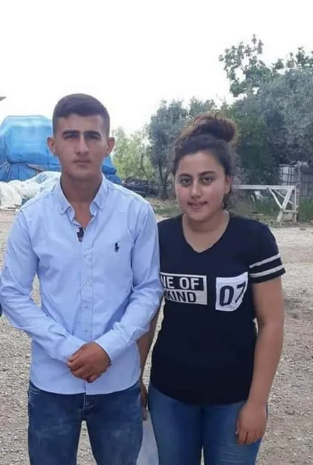 Kaza kurbanı 5 kişi son yolculuklarına uğurlandı. Feryatlar yürek yaktı! - Son Dakika Haberler