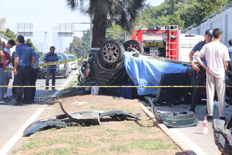SON DAKİKA: İzmir Konak’ta araç köprüden düştü! 3 ölü var!