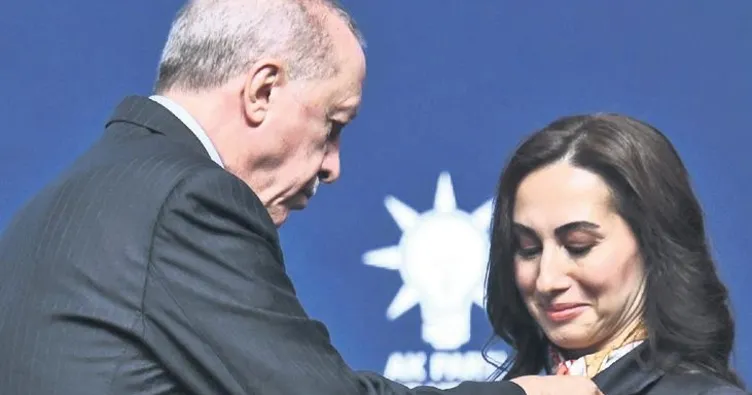 Özlem Vural Gürzel, AK Parti’ye katıldı