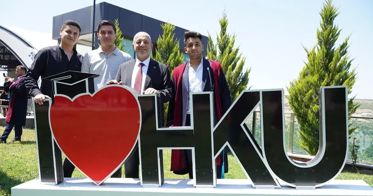 HKÜ genel memnuniyette ön sırada