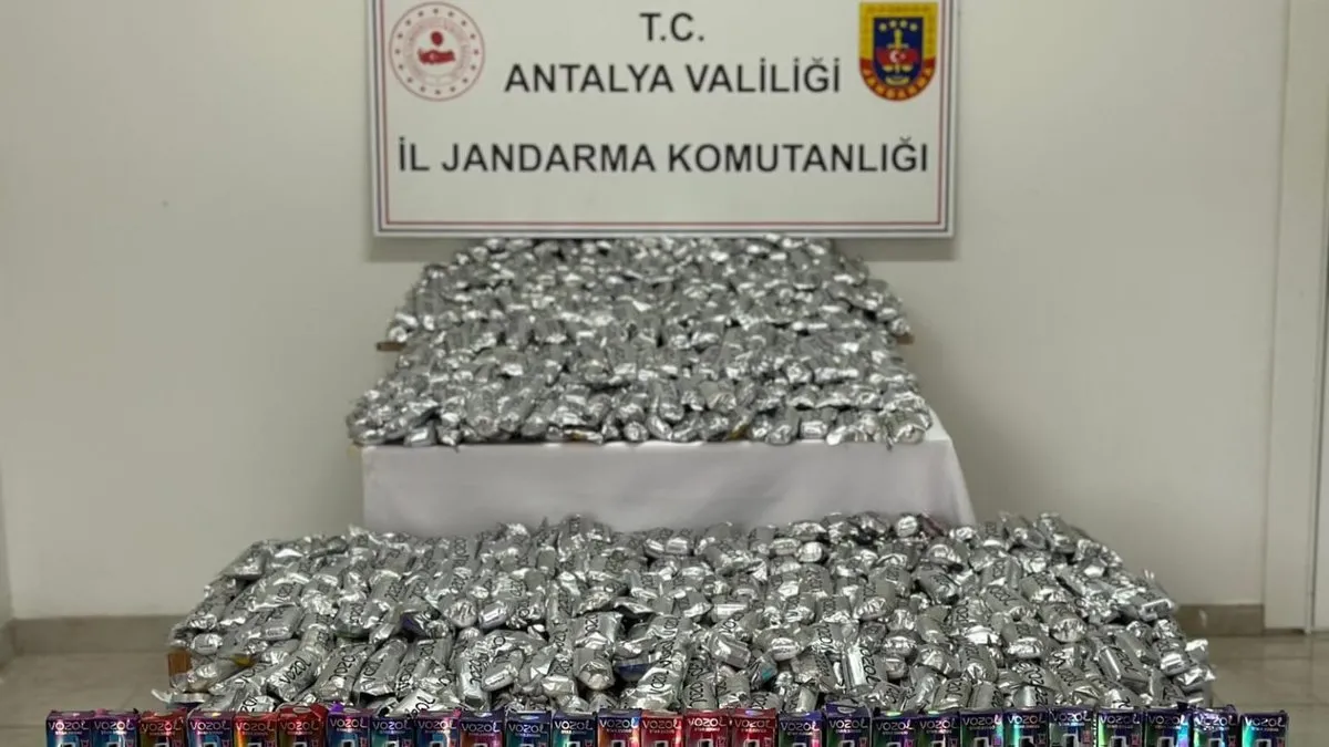 5 bin kaçak elektronik sigara ele geçirildi 5 bin kaçak elektronik sigara ele geçirildi