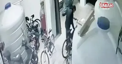 Bisiklet hırsızını kameralardan yakaladılar | Video