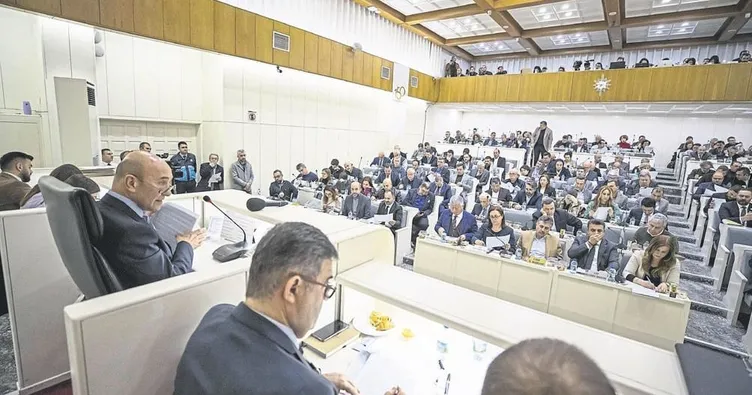 Mecliste çöp çatlağı