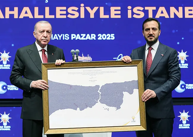 baskan-erdogan-ozel-suc-orgutunun-posta-guvercini-gibi-1748178677804.jpeg Başkan Erdoğan: Özel, suç örgütünün posta güvercini gibi hareket ediyor